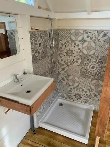 Akunamatata Guest House Куль-де-Сак 0*,  Сен-Мартен/Синт-Мартен