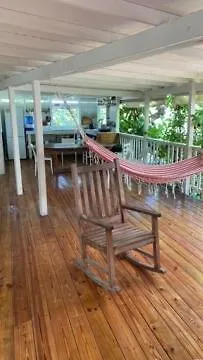 Akunamatata Guest House Cul De Sac Sint Maarten