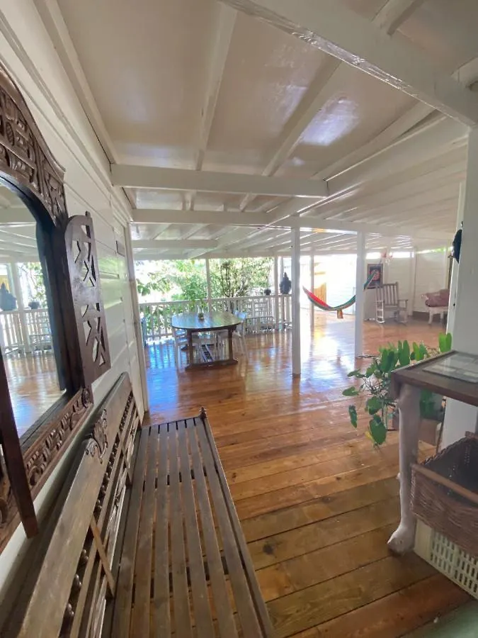 Akunamatata Guest House Cul De Sac