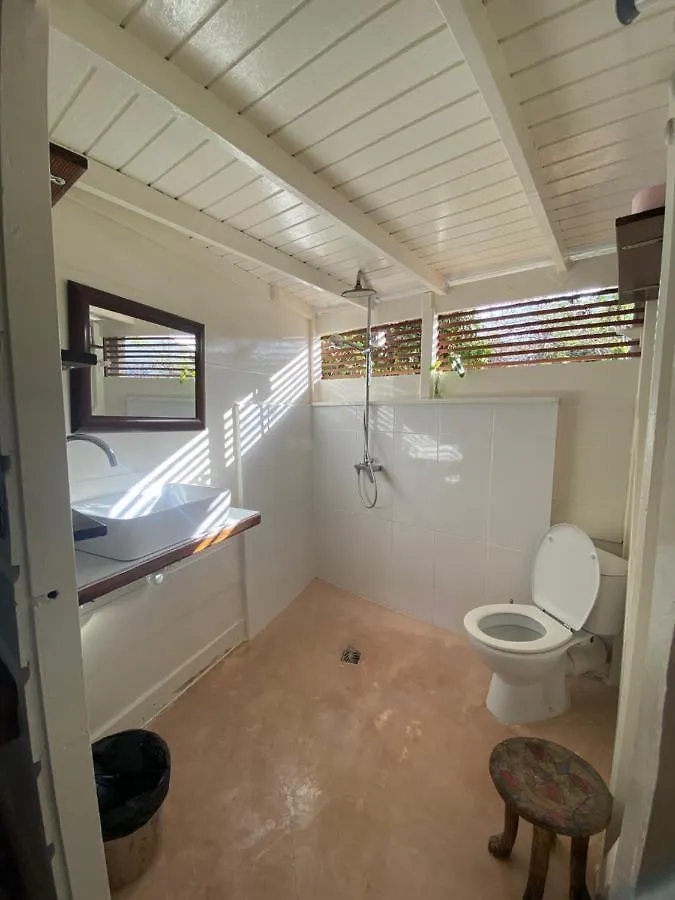 Akunamatata Guest House Cul De Sac Sint Maarten