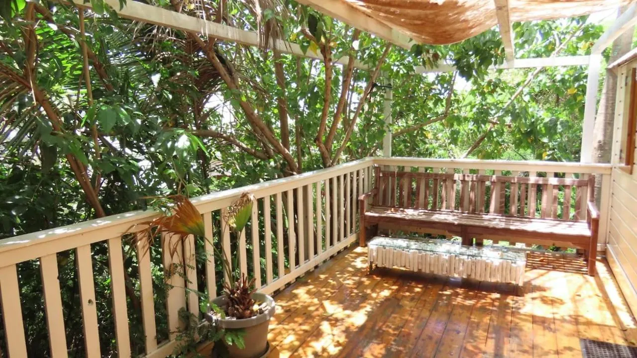 Akunamatata Guest House Cul De Sac Sint Maarten