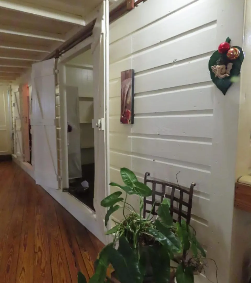 Akunamatata Guest House Cul De Sac Sint Maarten